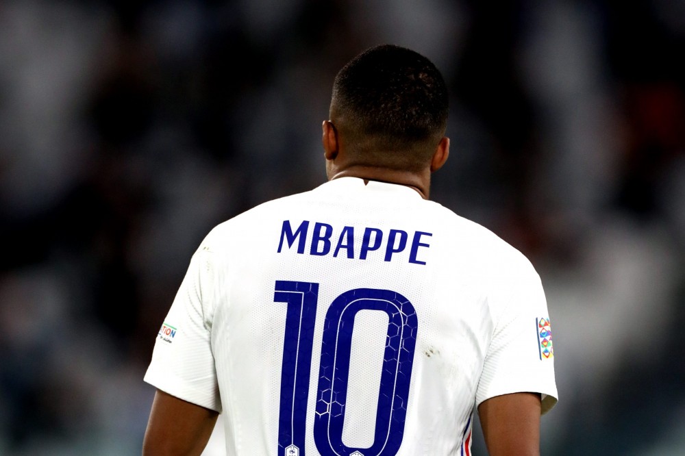 U Turn Kylian Mbappe Ready For New Psg Contract Archyworldys